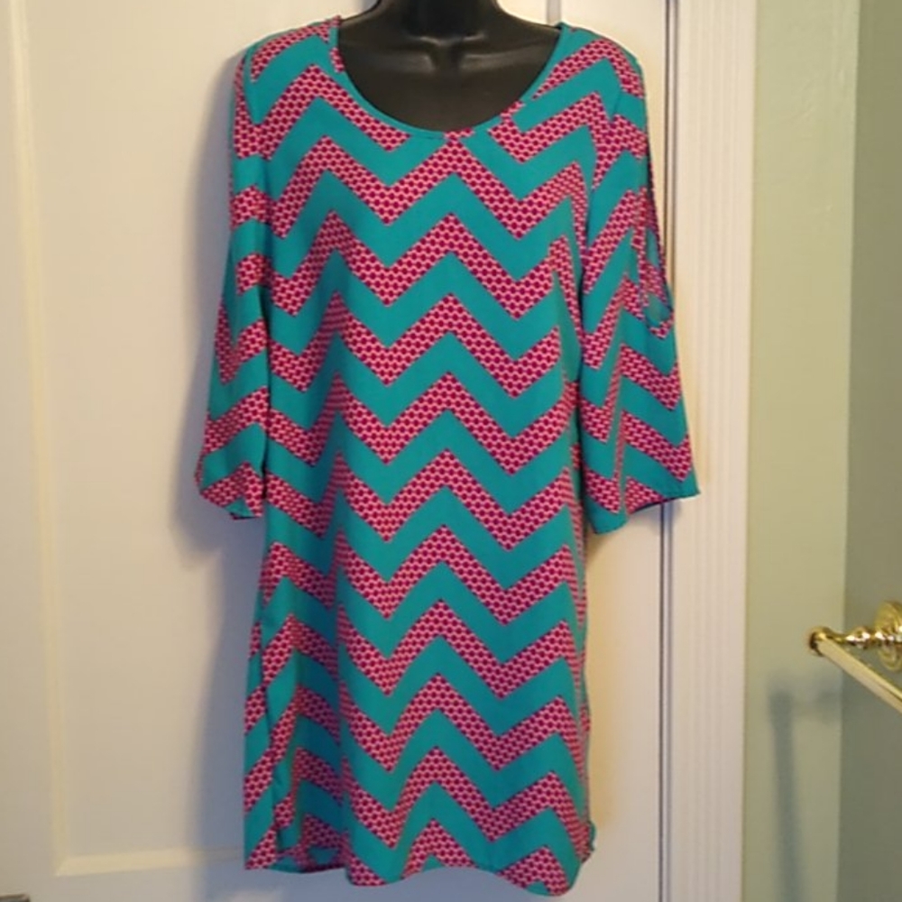 Yetts Los Angeles Cold Shoulder Dress dISCO aBSTRACT
